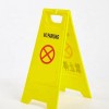 OISCE-009 摺疊式塑膠警告牌